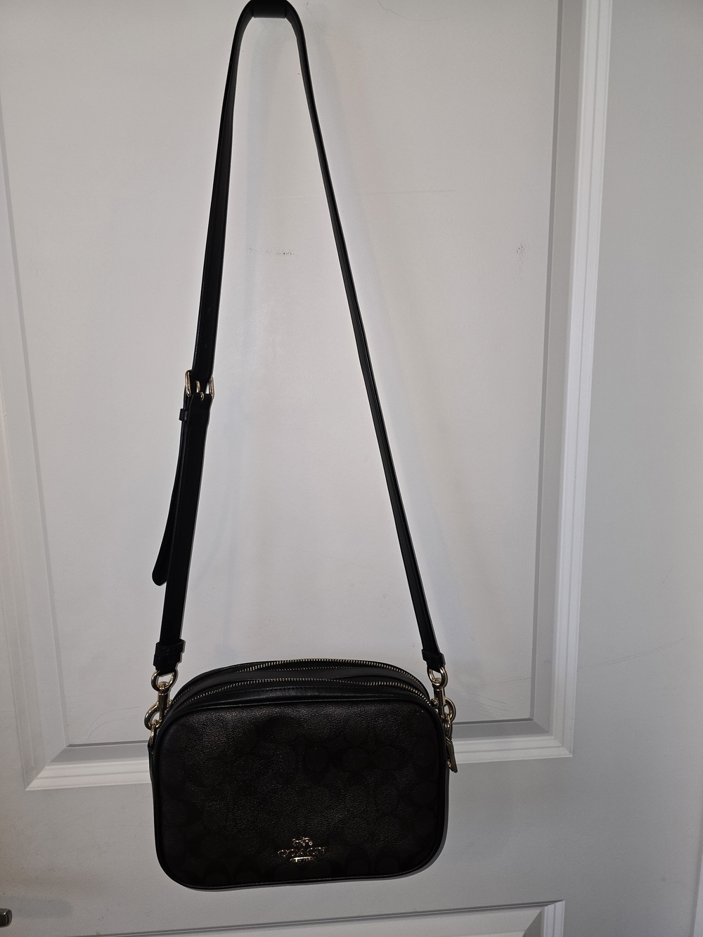 Black Women's Crossbody Bag - Classic Compact Shoulder Bag